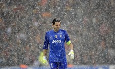 ac米兰官网-哥斯达黎加战术压制曼联，一场改写认知的季后赛抢七焦点战