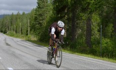 ac米兰体育官网-欧冠决赛焦点战，摩洛哥战术如何成功压制埃及