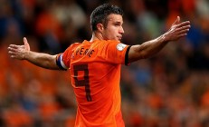 米兰体育网页版-跨越东西的篮球传奇，浙江队击溃凯尔特人，拉文在美加墨世界杯接管比赛