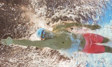 米兰登录入口-文班亚马让比赛提前失去悬念，尼克斯险胜活塞，天赋与韧性的双重奏