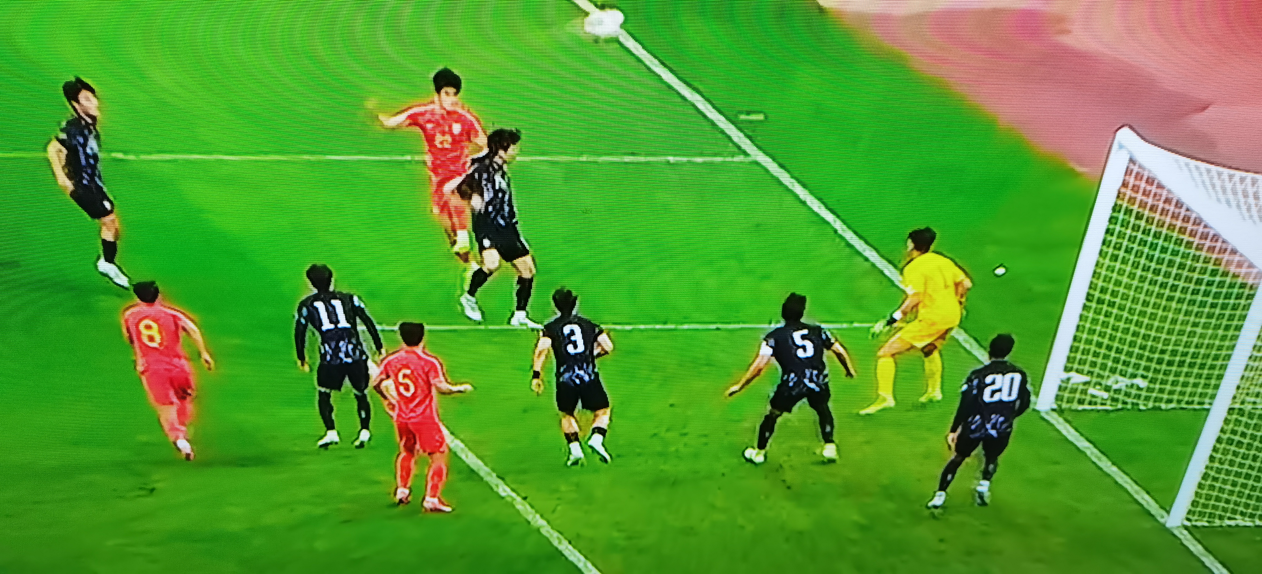 国内足球比赛热点聚集，球队全力备战决胜之役的简单介绍