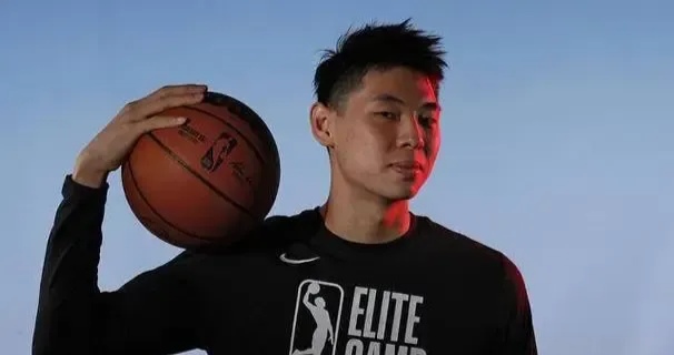 包含NBA新秀表现不俗，成为球队中坚力量的词条