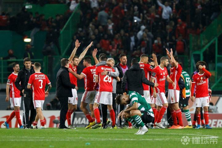 关于葡萄牙队横扫英格兰队，波尔带队取胜的信息