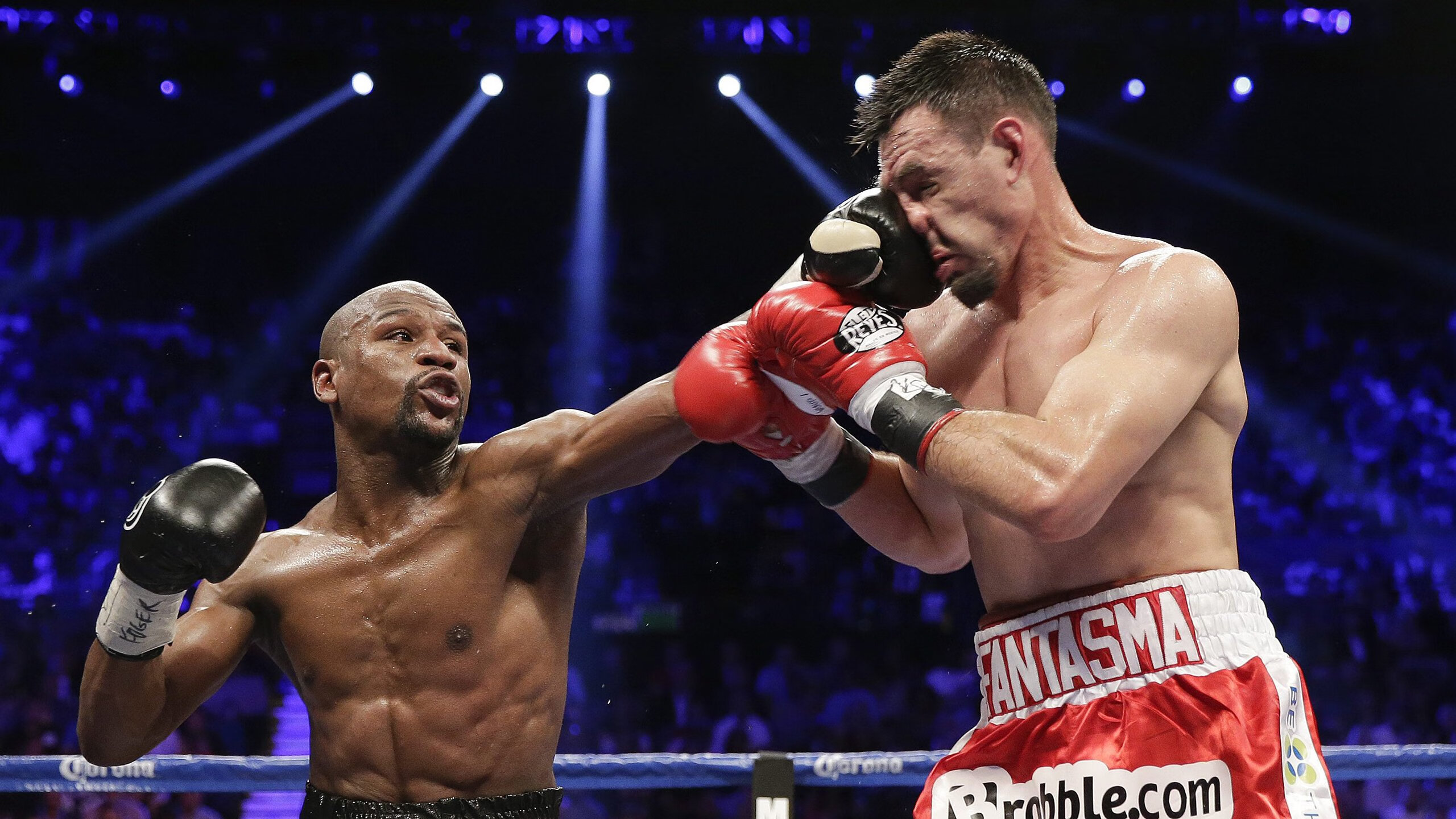 红龙咆哮诺坎普,当威尔士铁血封喉巴萨,劳塔罗一箭定江山